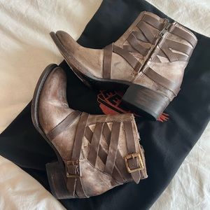 Size 6 Sammi Booties . Freebird by Steven.